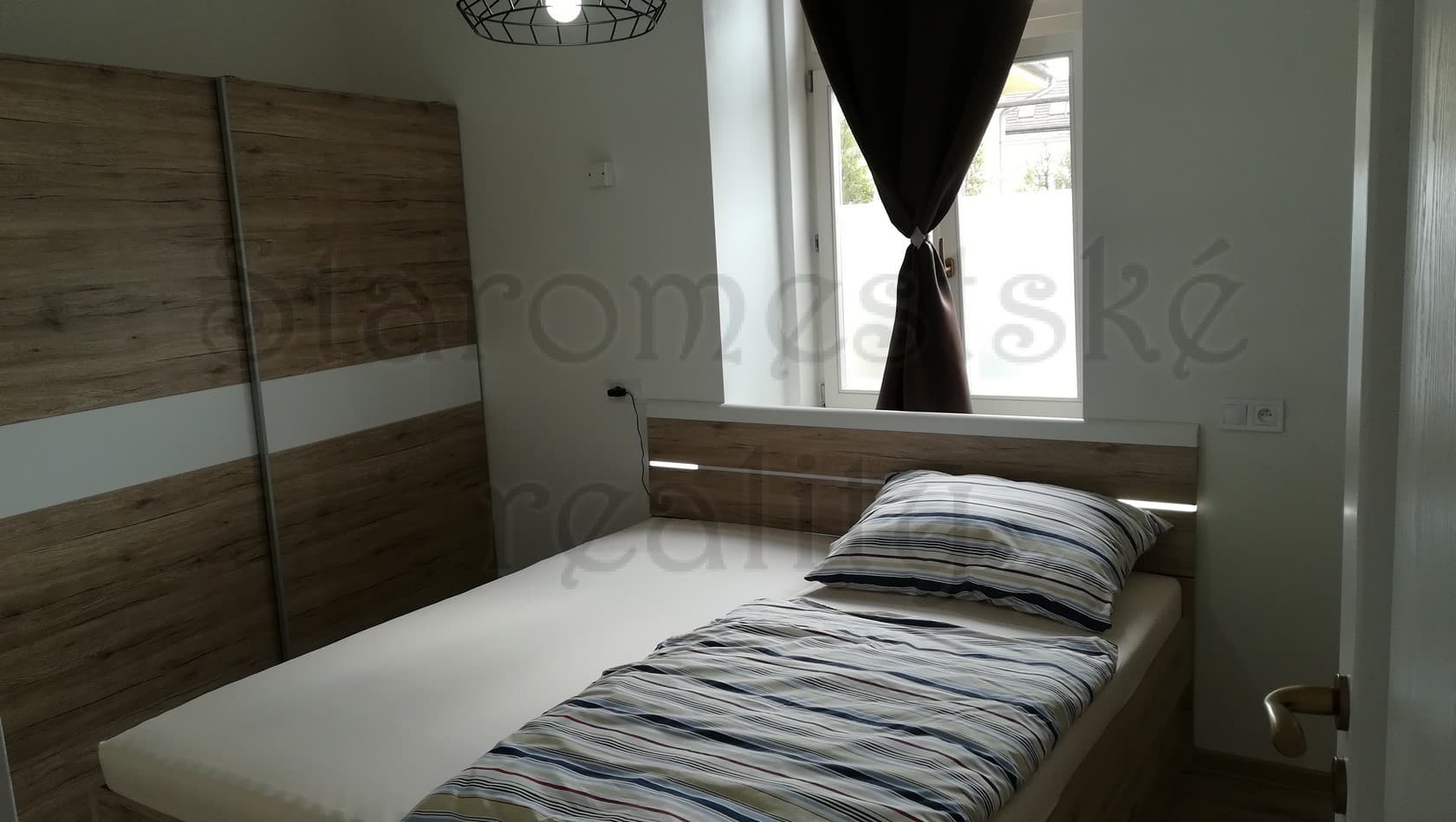 2-izb,55m2  Poštová 14 kompletná 2/2 St.mesto náhľad 4