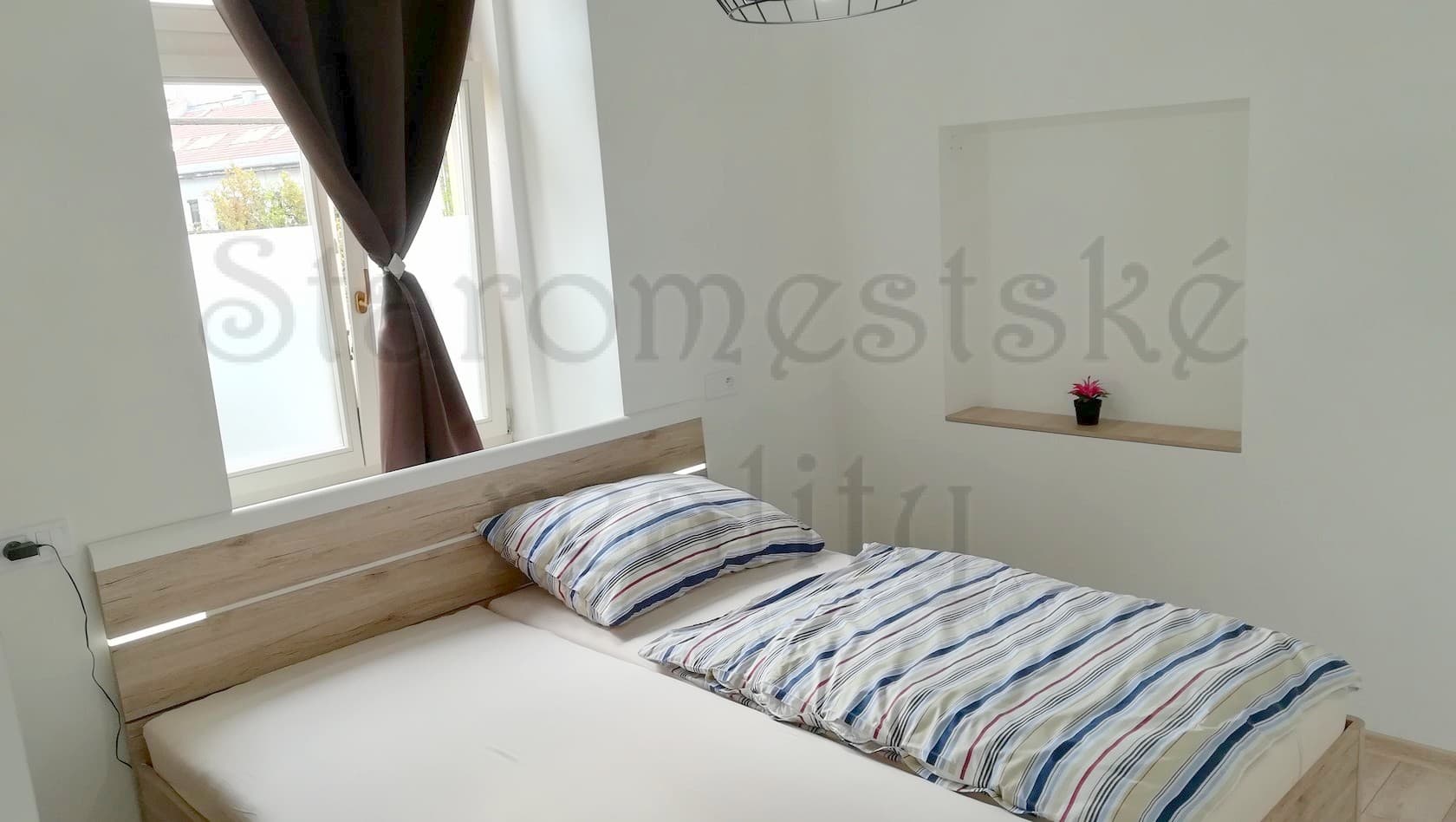 2-izb,55m2  Poštová 14 kompletná 2/2 St.mesto náhľad 5