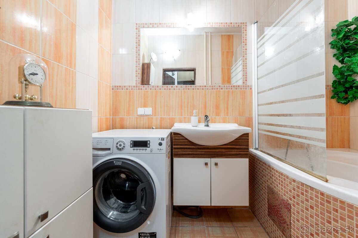 2-izb., 55m2, 1/4, úplna, Gerlachovská, Sever náhľad 8