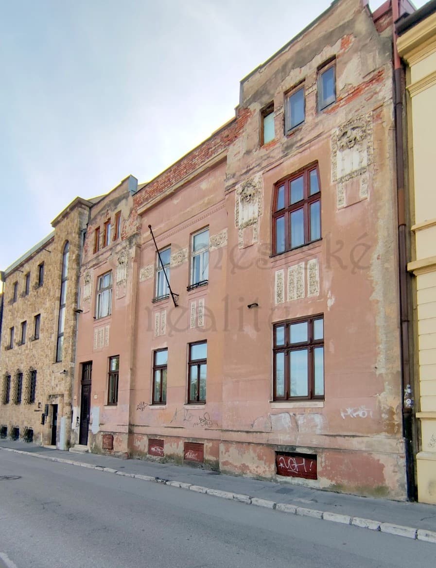 4-izb, Nebytový priestor Štefánikova ulica 169m2 Staré mesto - Obrázok 1