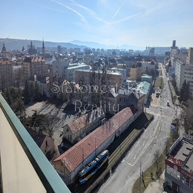 3-izb., 68m2, pôvodný, 12/12, Magurská, St.mesto  náhľad 3