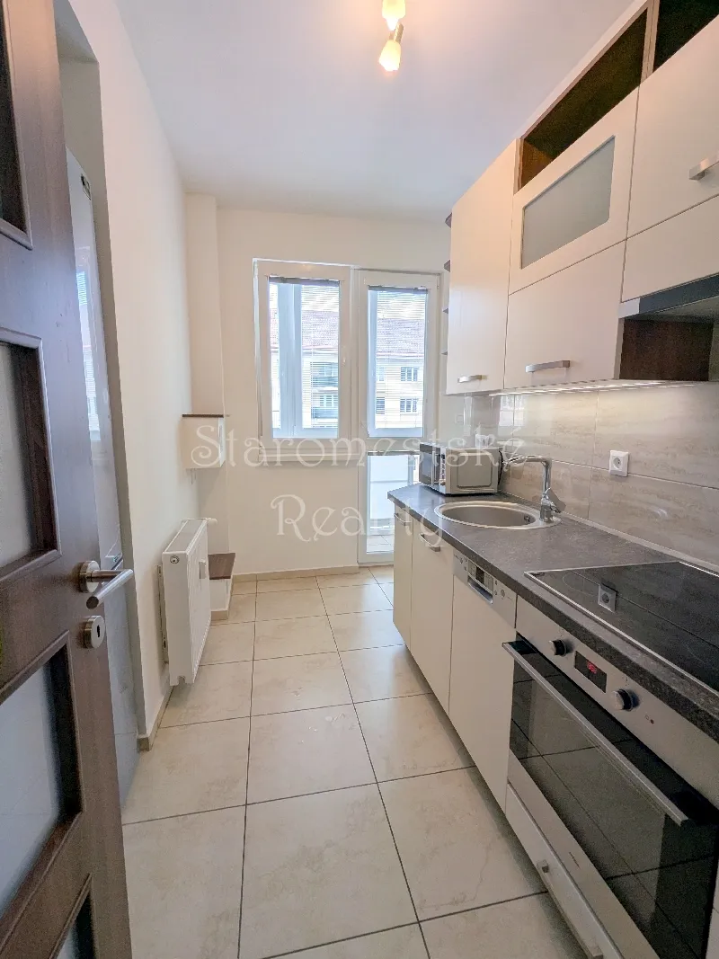 3izb.67m2, 4/5, ČSA, St.mesto náhľad 6